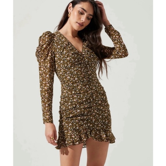 ASTR The Label Green Ruched Micro Floral V Neckline Women’s Mini Dress Sz M - Picture 1 of 12